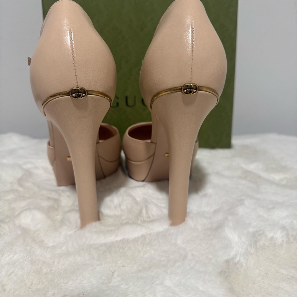Gucci Women's Pink Platform Heels - Picture 3 of 6